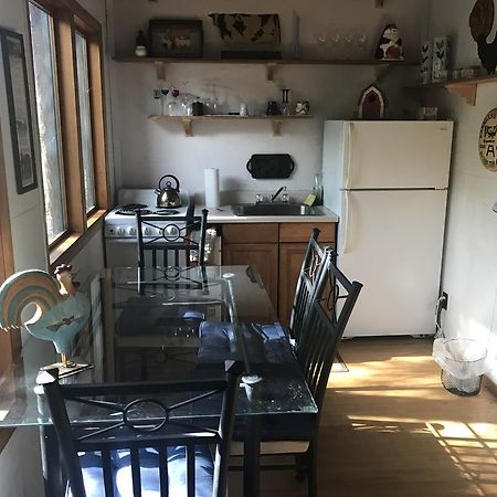 לינה וארוחת בוקר Bainbridge Island Holly Lane Gardens מראה חיצוני תמונה