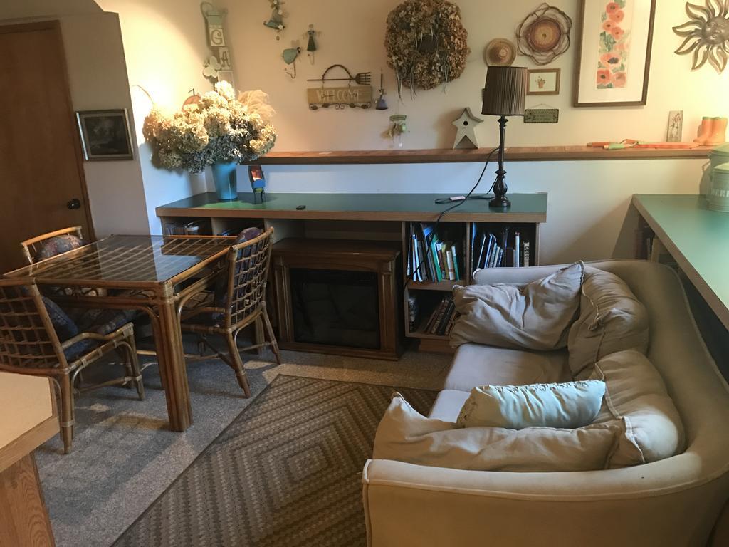 לינה וארוחת בוקר Bainbridge Island Holly Lane Gardens מראה חיצוני תמונה